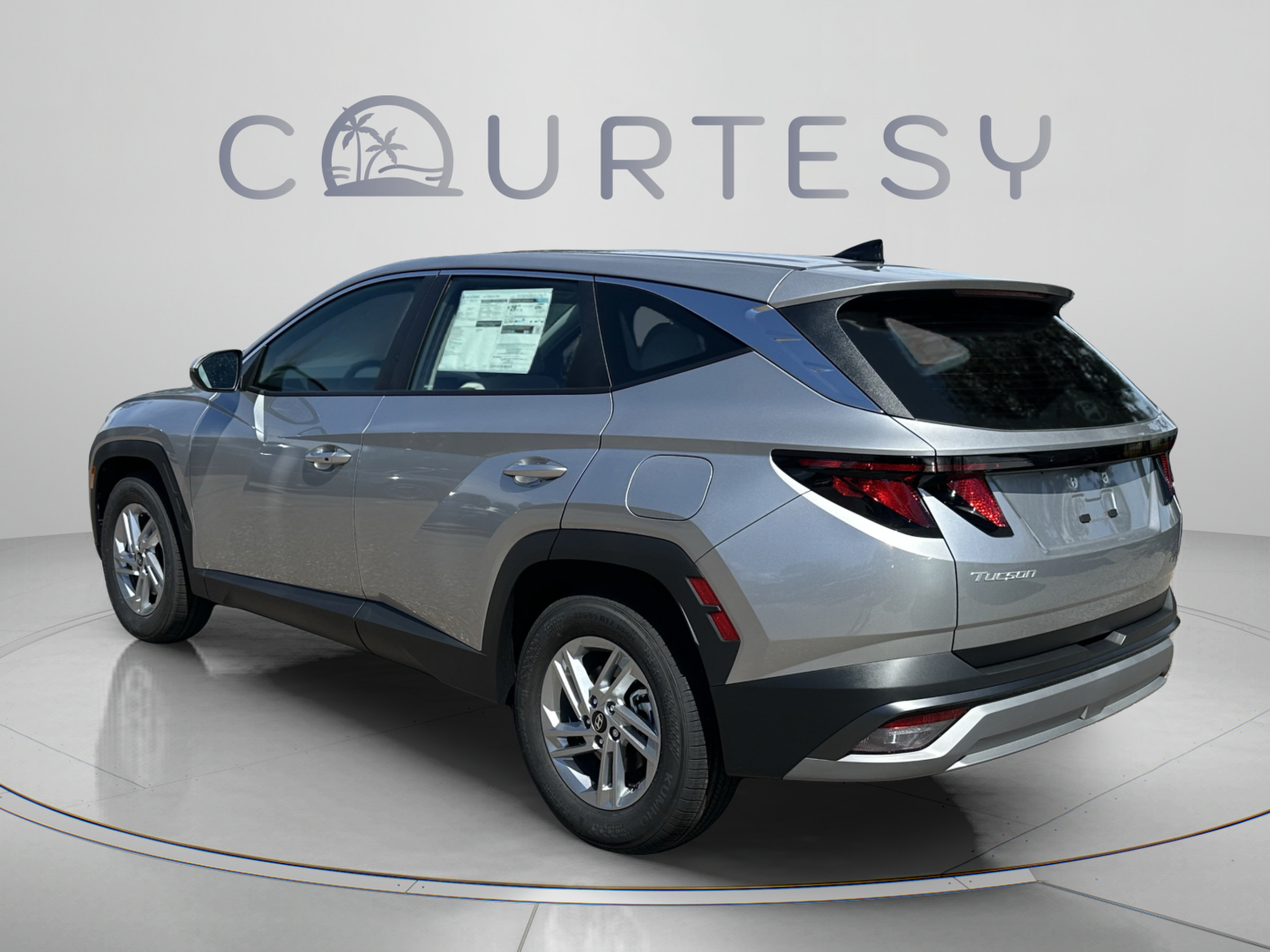 New 2026 Hyundai Tucson SE FWD image 3