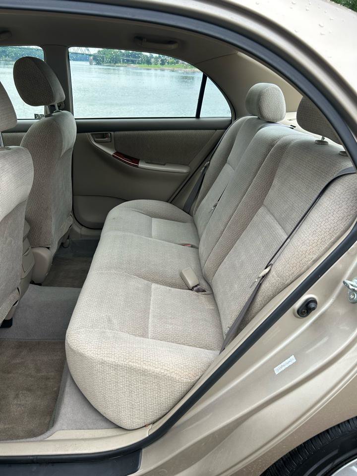 Used 2004 Toyota Corolla LE FWD image 12