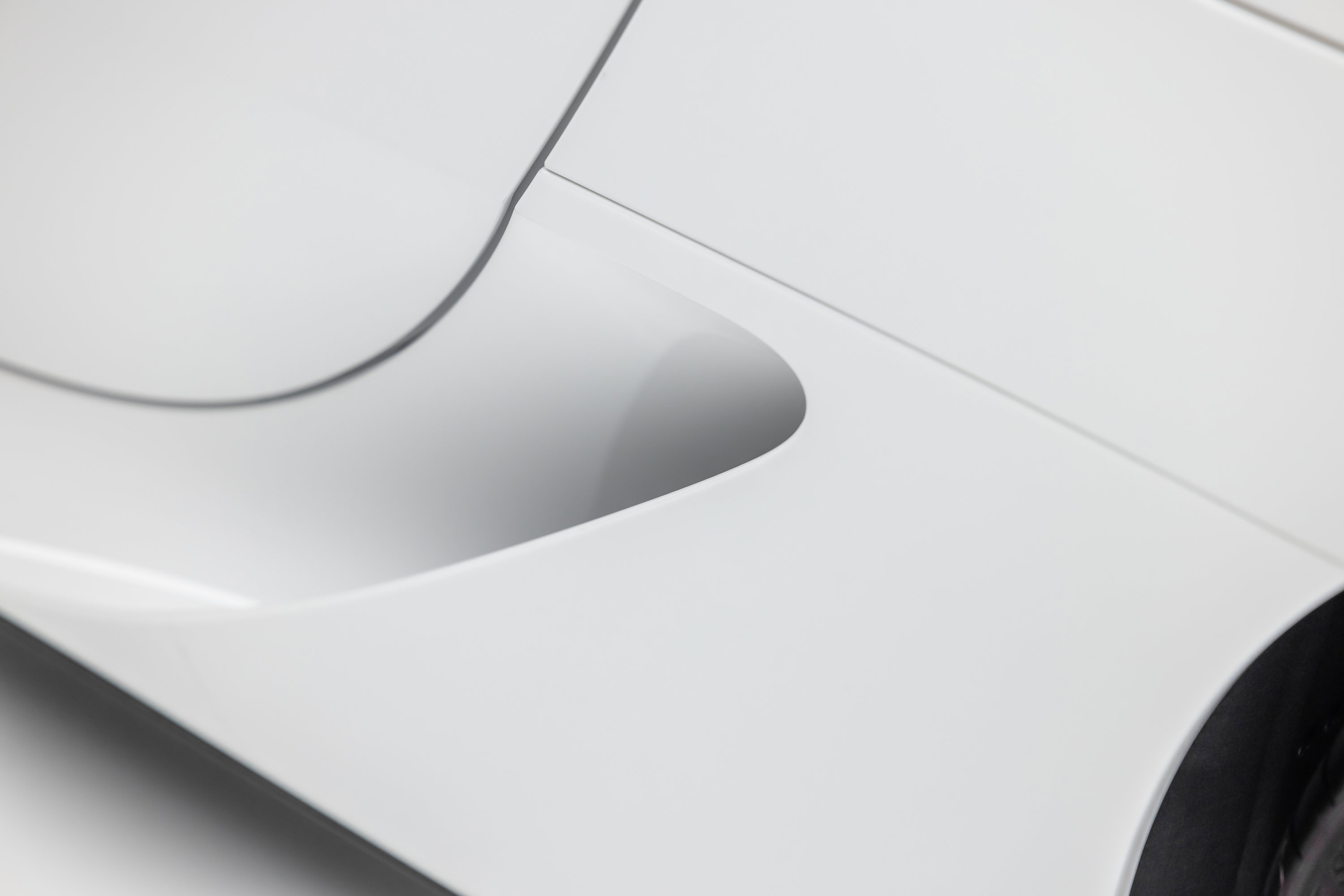 Used 2012 Lexus LFA RWD image 25