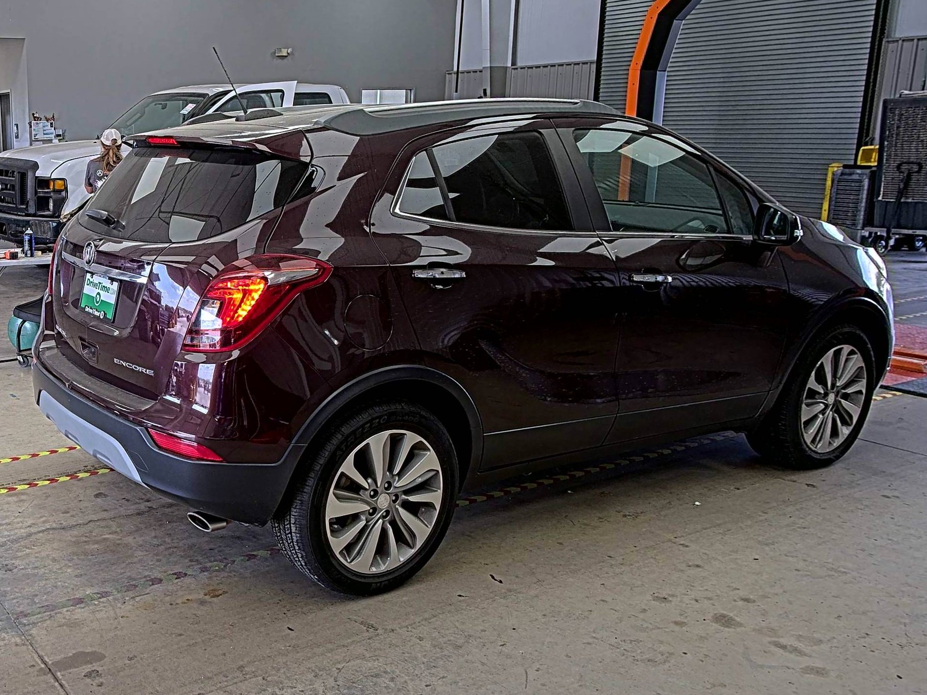 Used 2018 Buick Encore Preferred image 4