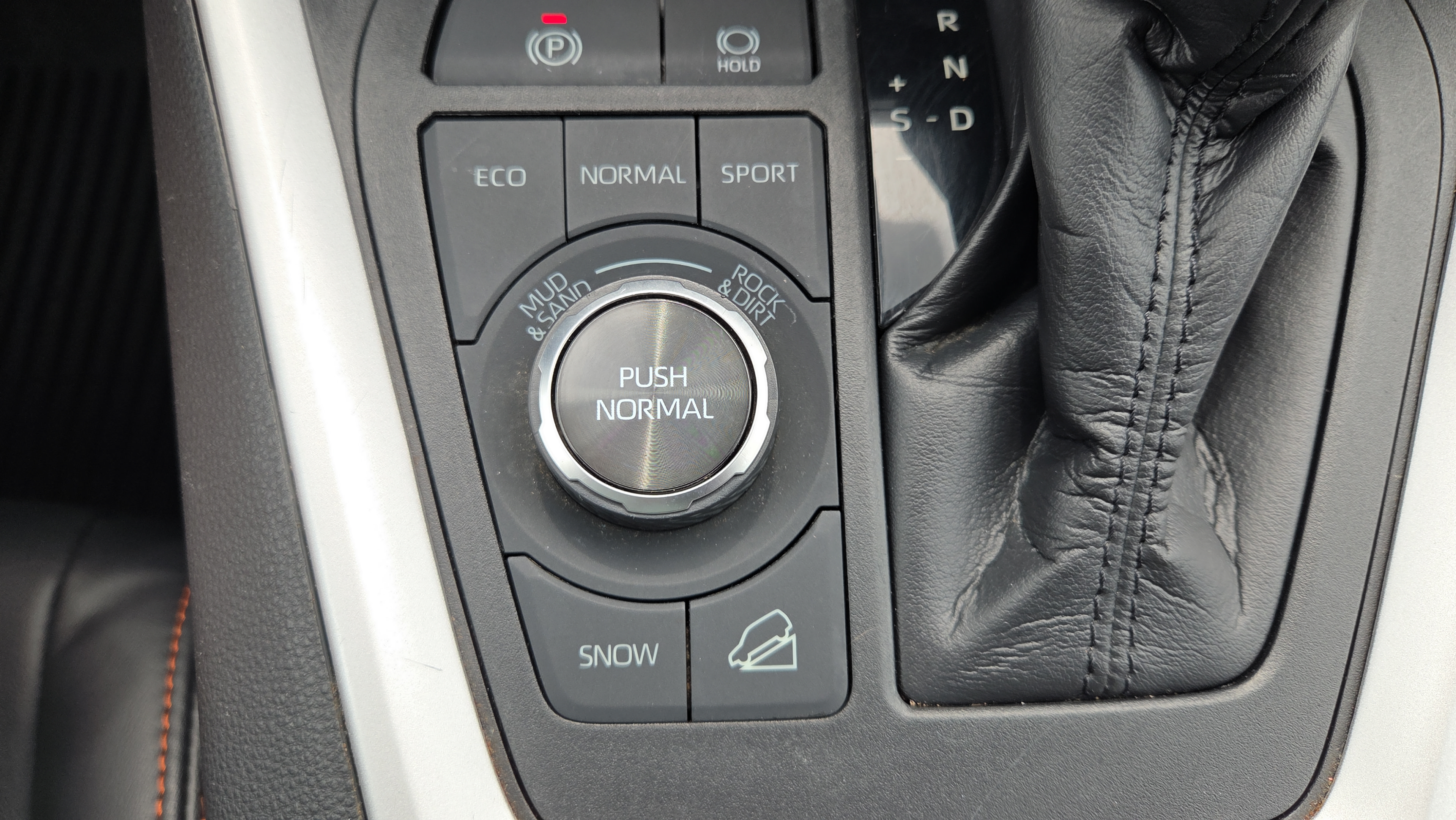 Used 2020 Toyota RAV4 Adventure AWD/4WD image 23