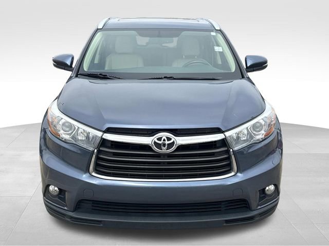 Used 2015 Toyota Highlander XLE image 2