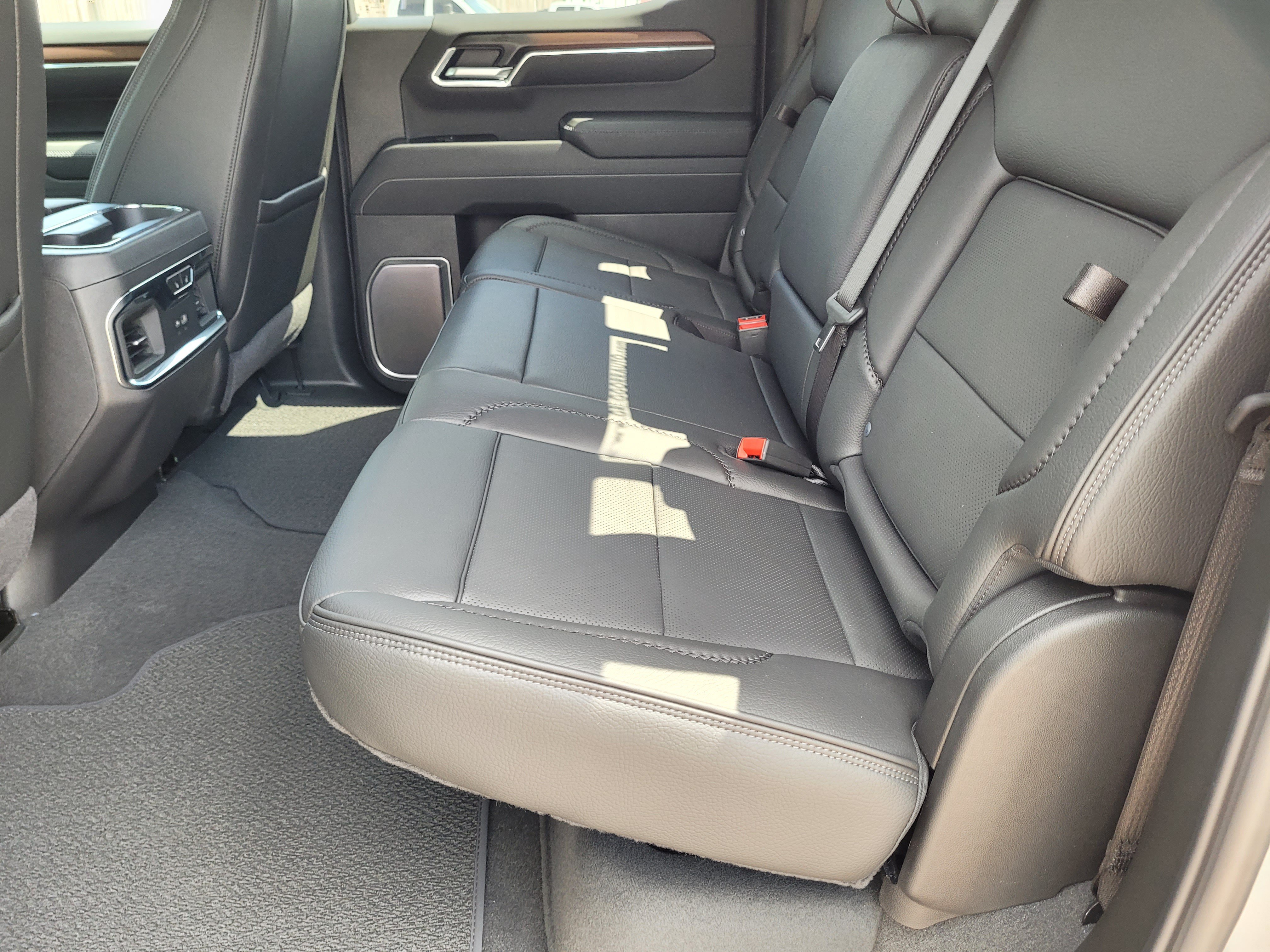 New 2026 GMC Sierra 1500 Denali w/ Denali Reserve Package AWD/4WD image 25
