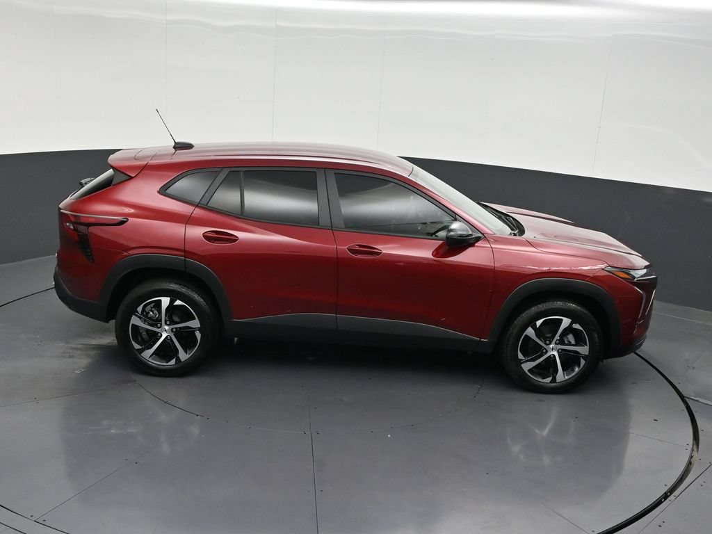 Used 2025 Chevrolet Trax RS FWD image 20