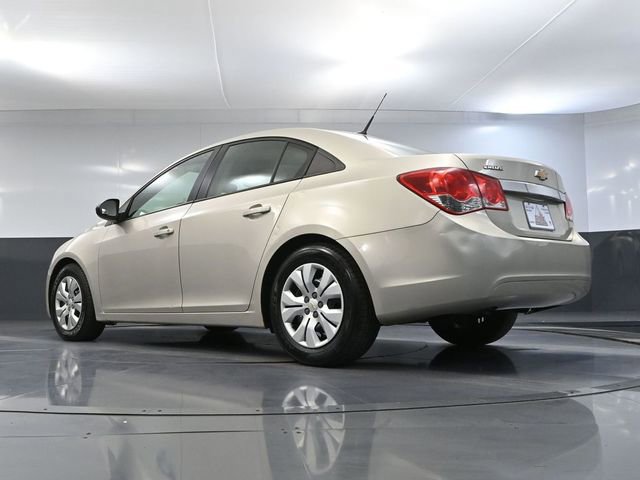 Used 2013 Chevrolet Cruze LS FWD image 44
