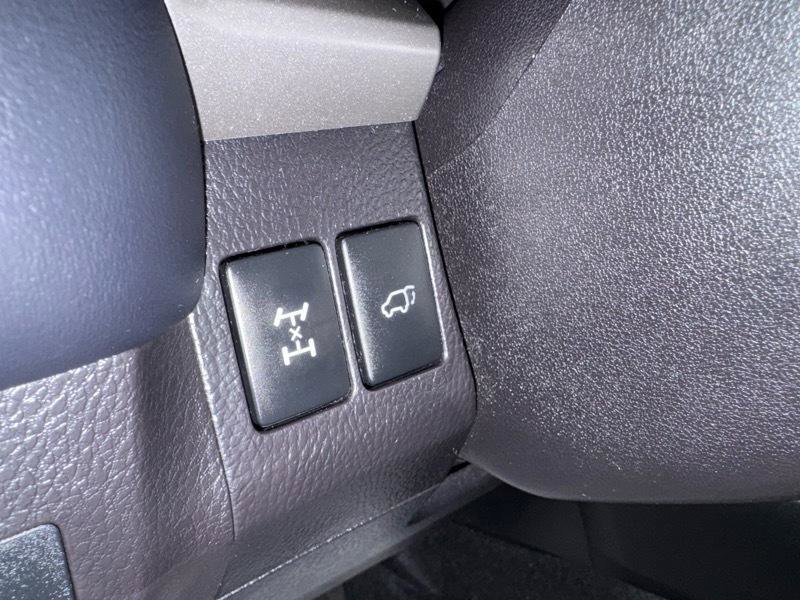 Used 2016 Toyota RAV4 Limited w/ Protection Package AWD/4WD image 19