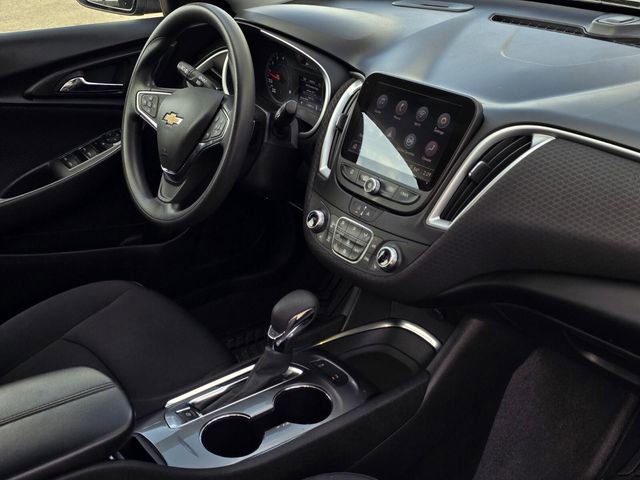 Used 2024 Chevrolet Malibu LT image 10