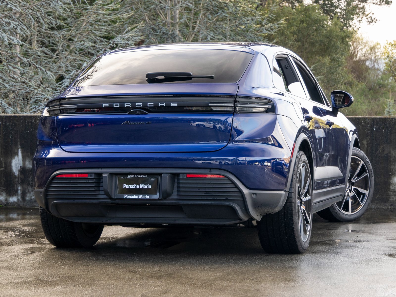 Certified 2024 Porsche Macan 4 Electric image 11