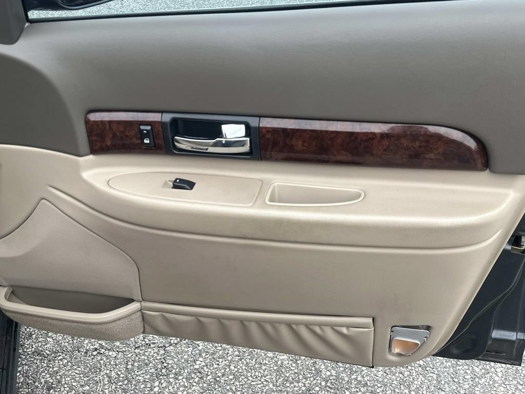 Used 2000 Lincoln LS RWD image 11