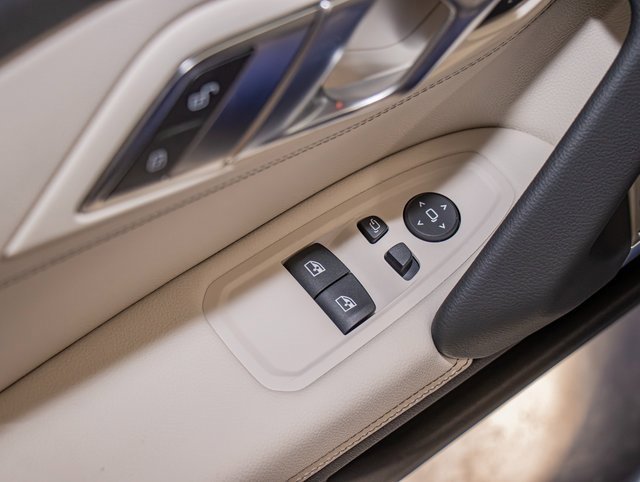 New 2026 BMW Z4 sDrive30i w/ Premium Package image 16