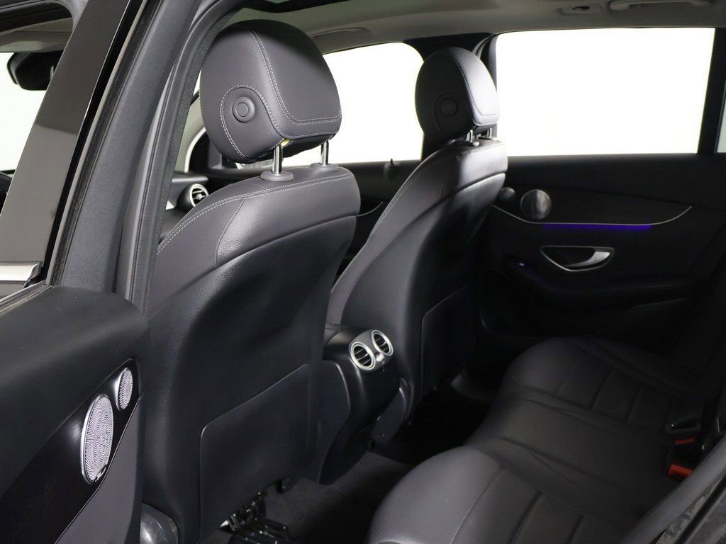 Used 2021 Mercedes-Benz GLC 300 4MATIC w/ Multimedia Package image 30