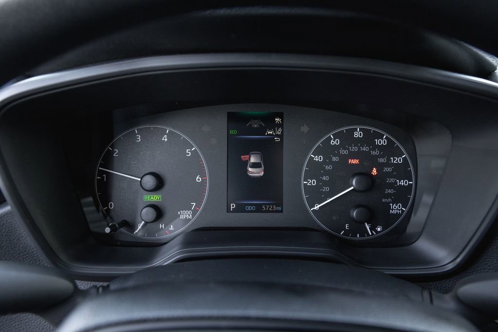 Certified 2025 Toyota Corolla LE w/ Convenience Package image 15