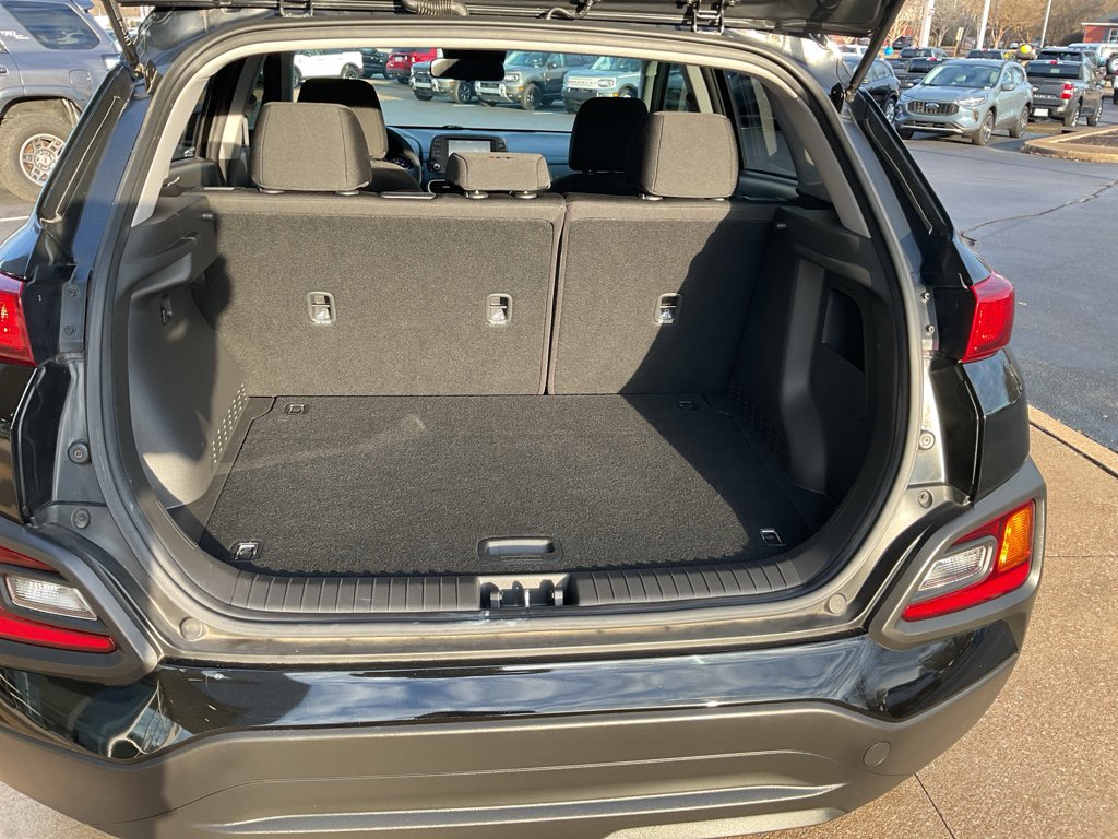 Used 2021 Hyundai Kona SEL image 10