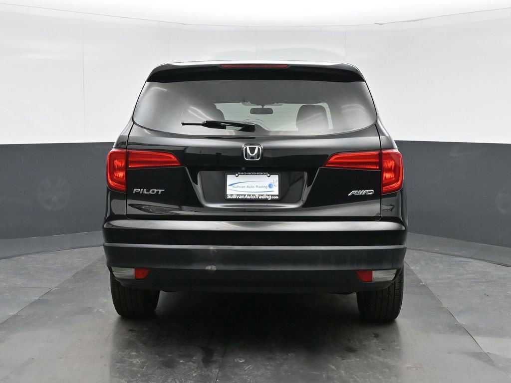 Used 2017 Honda Pilot LX image 6