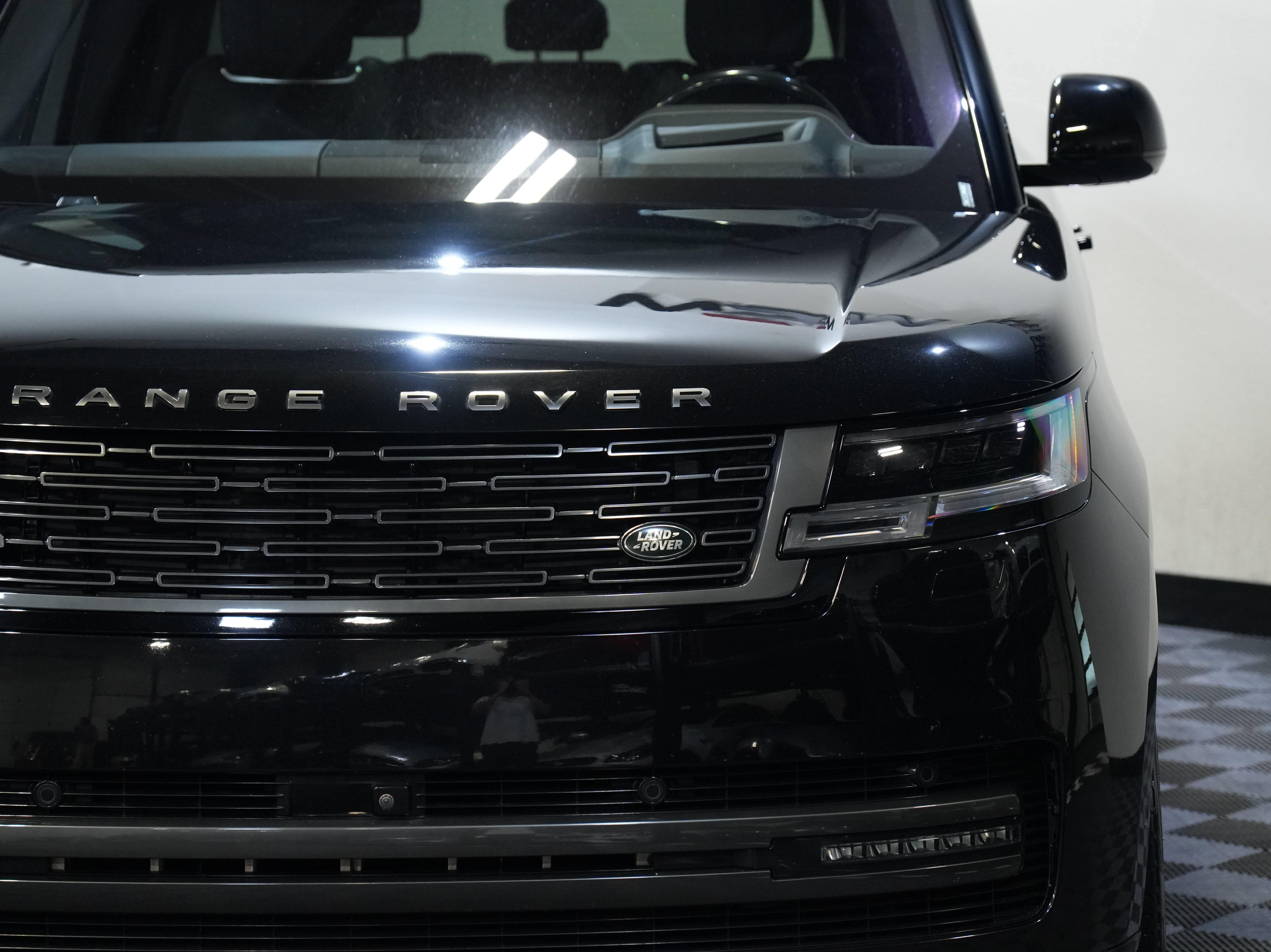 Used 2023 Land Rover Range Rover SE AWD/4WD image 10