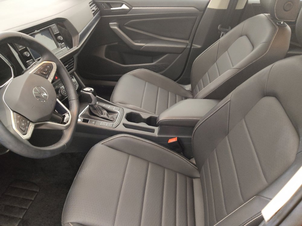 Used 2023 Volkswagen Jetta SE w/ Panoramic Sunroof Package FWD image 17