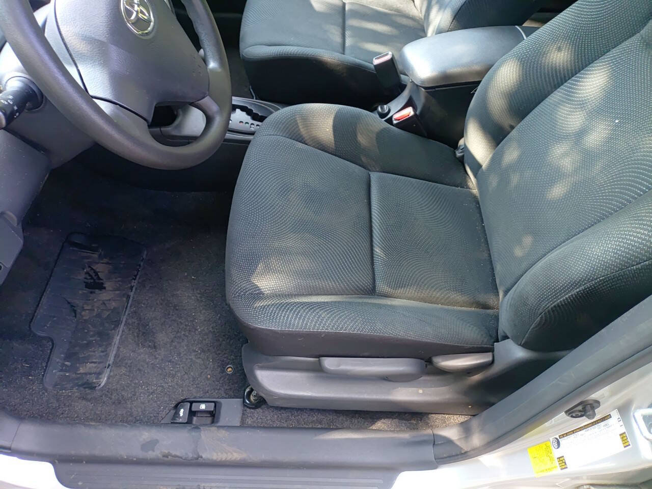 Used 2012 Toyota Yaris Sedan FWD image 10