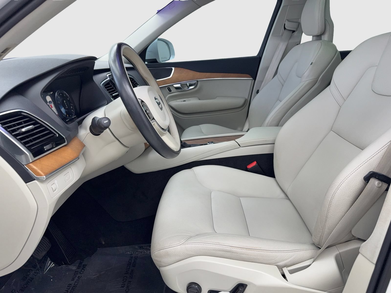 Used 2021 Volvo XC90 T6 Momentum w/ Advanced Package AWD/4WD image 17