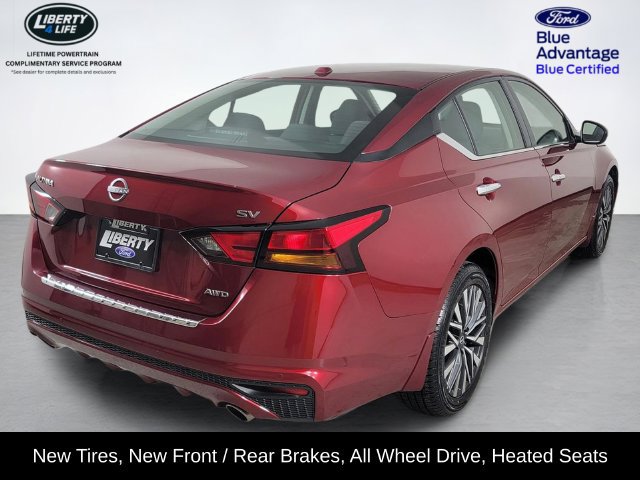 Used 2023 Nissan Altima 2.5 SV w/ SV Premium Package AWD/4WD image 3