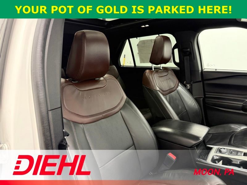 Used 2022 Ford Explorer Platinum w/ Equipment Group 601A image 17