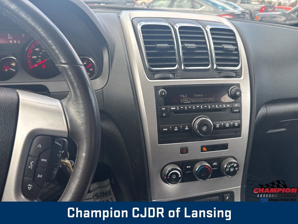 Used 2011 GMC Acadia SLE image 29