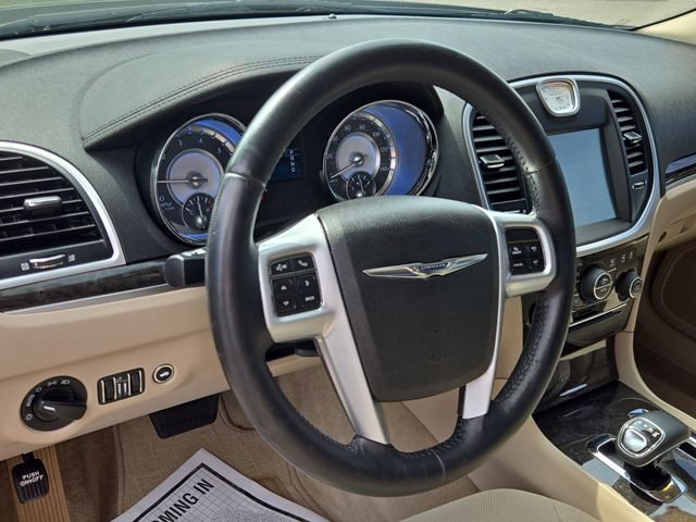 Used 2014 Chrysler 300 RWD image 14