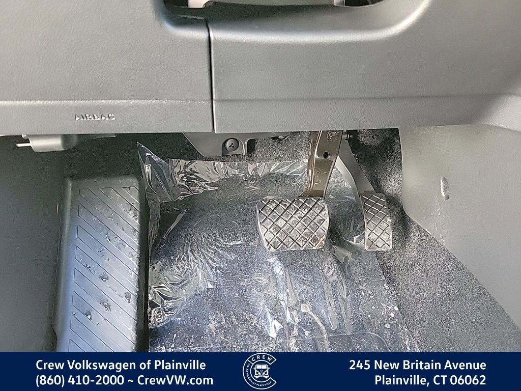 New 2026 Volkswagen Tiguan SE image 39