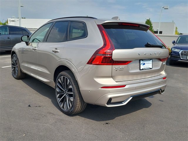 New 2026 Volvo XC60 B5 Ultra w/ Protection Package Premier image 3