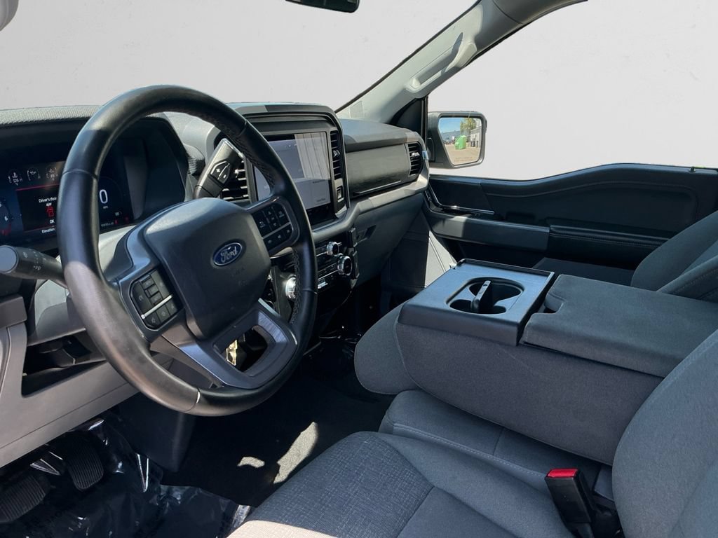 Used 2025 Ford F150 XLT w/ Equipment Group 301A Standard AWD/4WD image 9