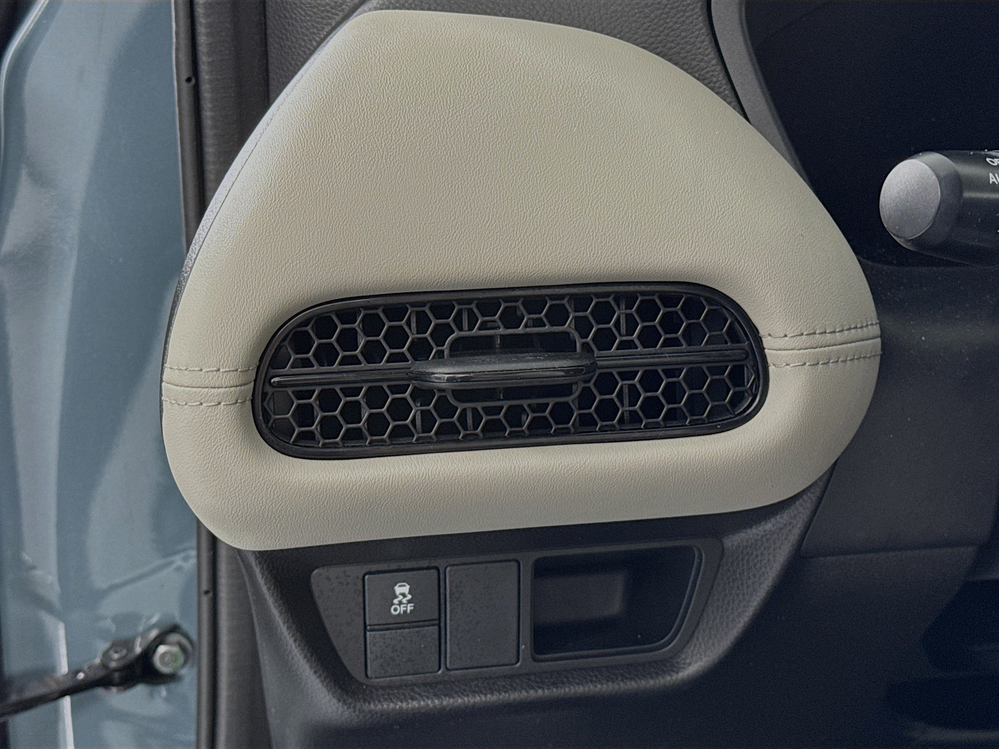 Certified 2024 Honda HR-V LX image 10