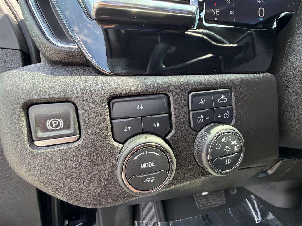 Used 2025 Chevrolet Silverado 2500 LT w/ All Star Edition AWD/4WD image 25