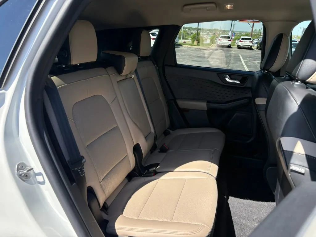 Used 2020 Ford Escape SEL AWD/4WD image 19