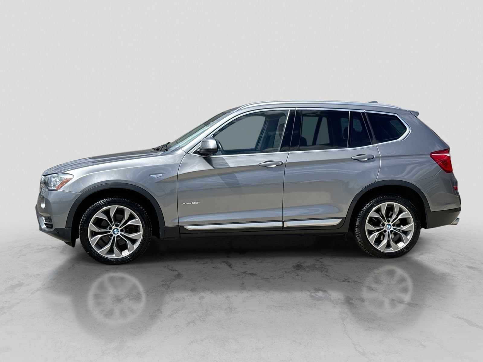 Used 2017 BMW X3 xDrive28i AWD/4WD image 3