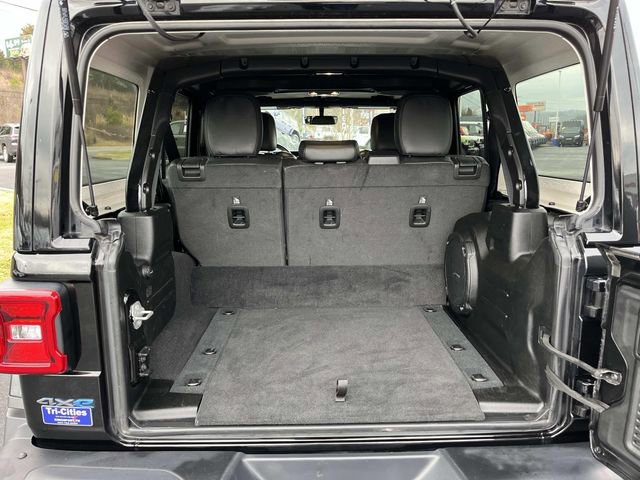 Used 2023 Jeep Wrangler Rubicon w/ Steel Bumper Group image 19