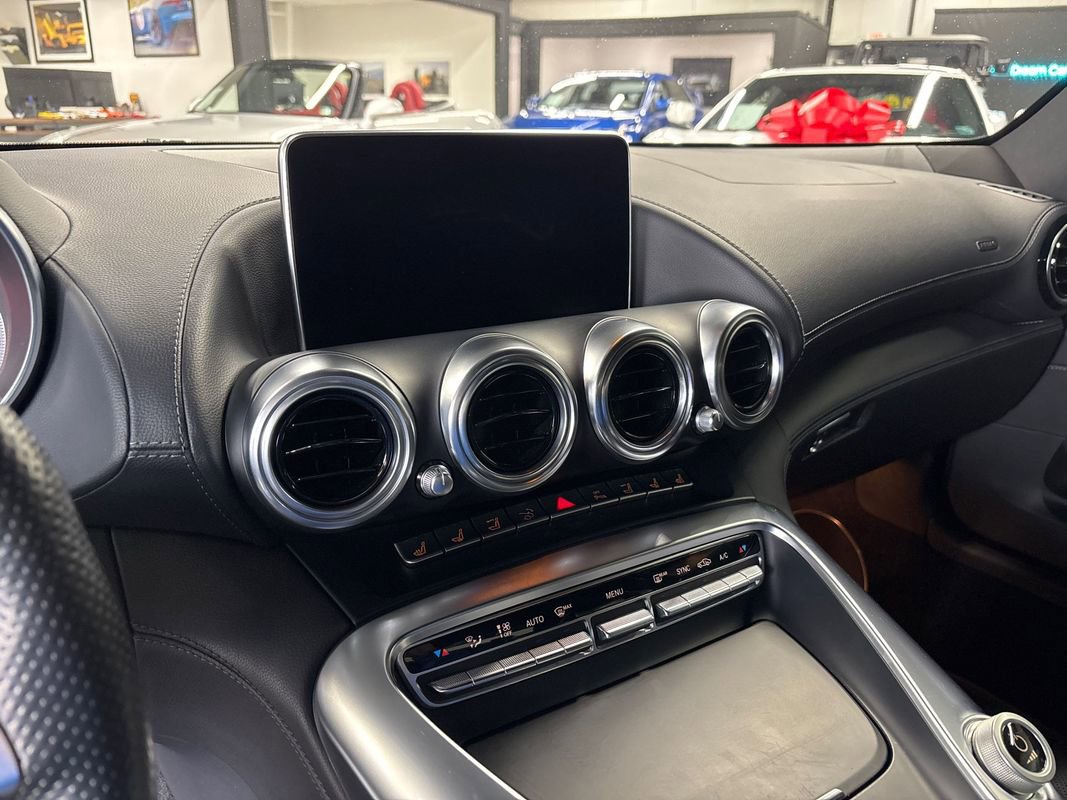 Used 2018 Mercedes-Benz AMG GT Roadster w/ Lane Tracking Package image 44