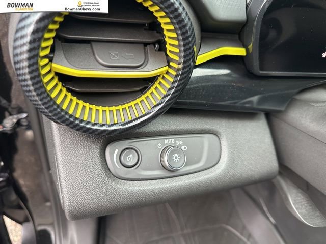 Used 2024 Chevrolet Trax ACTIV w/ Sunroof Package image 15