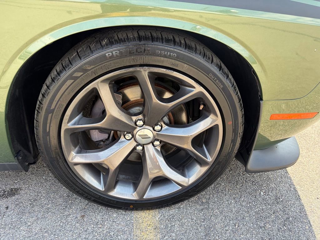 Used 2019 Dodge Challenger R/T w/ Cold Weather Group image 37