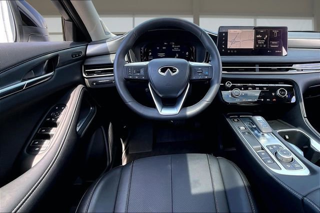 Used 2026 INFINITI QX60 Luxe w/ Cargo Package FWD image 5
