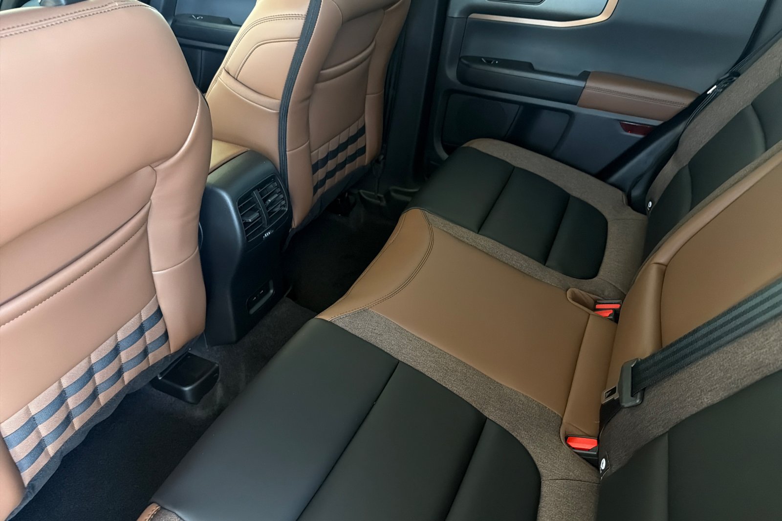 New 2026 Ford Bronco Sport Outer Banks w/ Outer Banks Tech Package+ AWD/4WD image 13