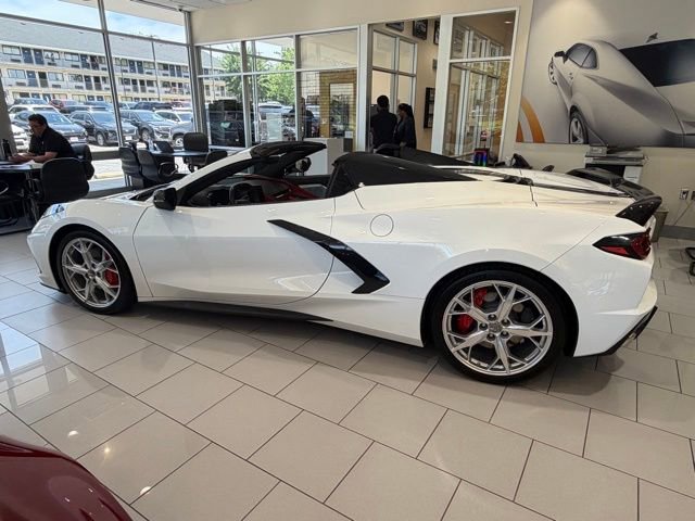 Used 2020 Chevrolet Corvette Stingray Premium Conv w/ 3LT Preferred Equipment Group RWD image 4