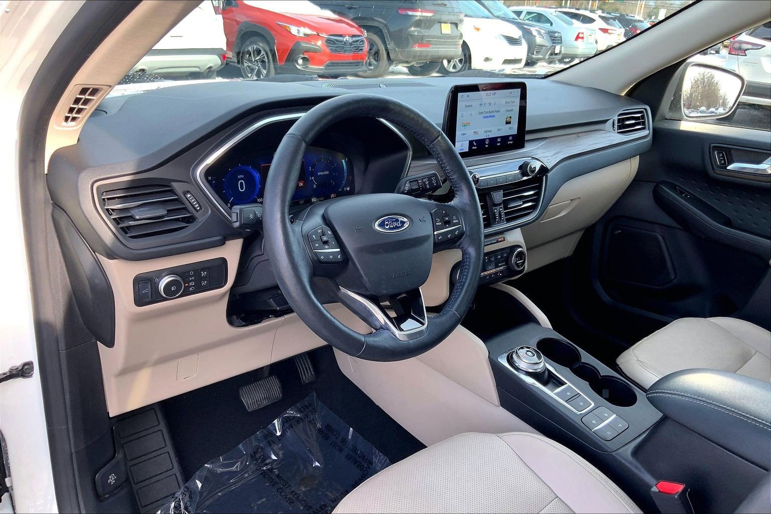 Used 2020 Ford Escape Titanium image 15