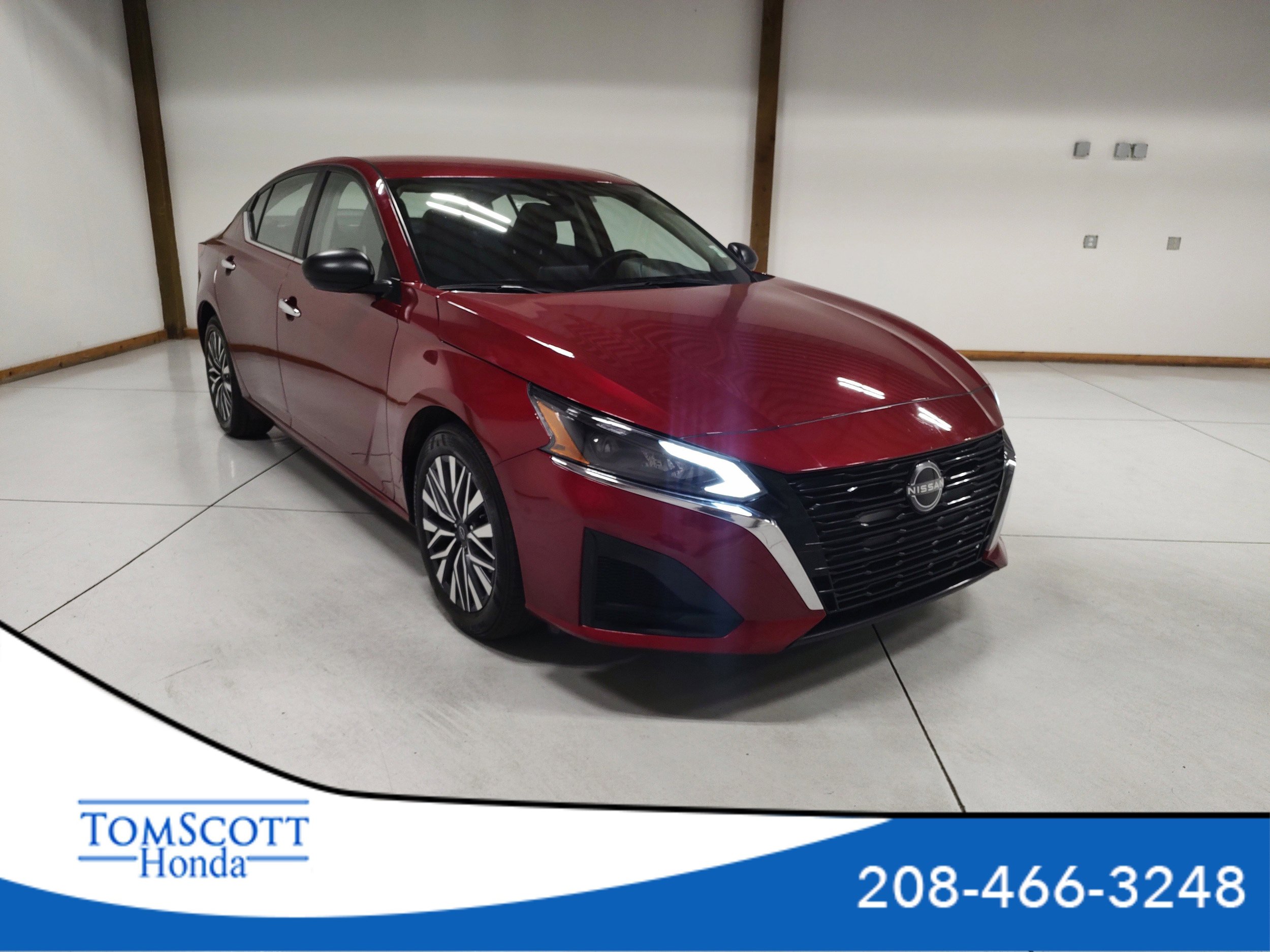 Used 2024 Nissan Altima 2.5 SV