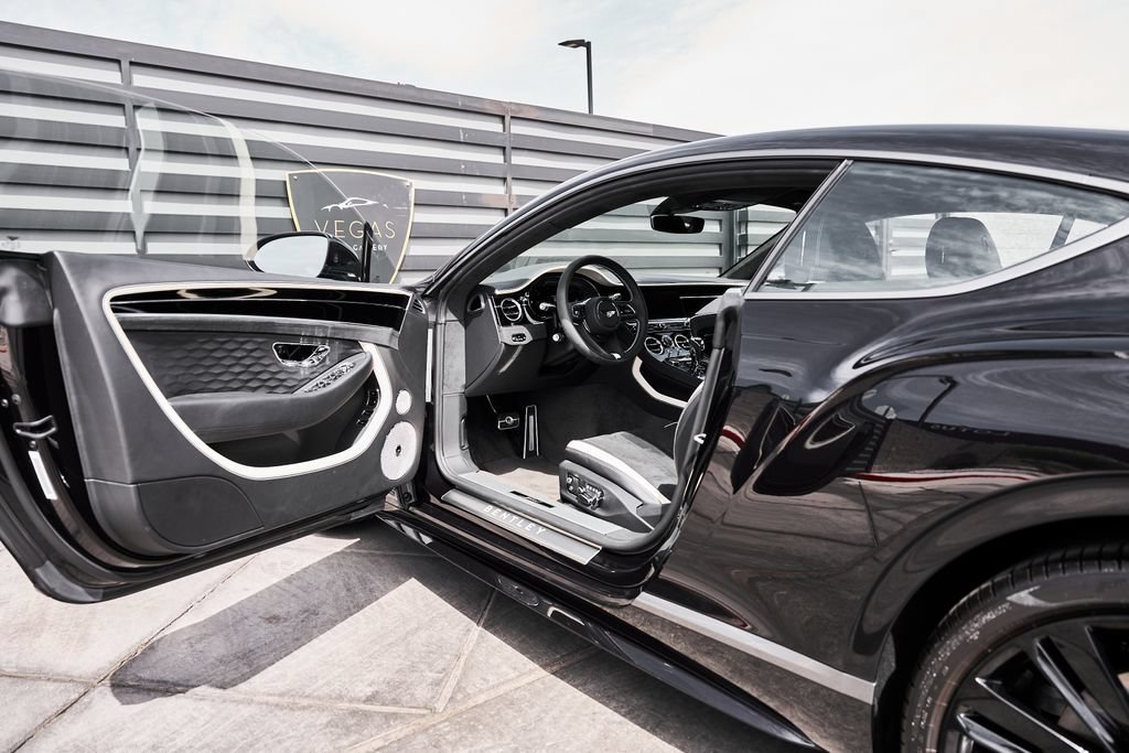 Used 2025 Bentley Continental GT Speed AWD/4WD image 24