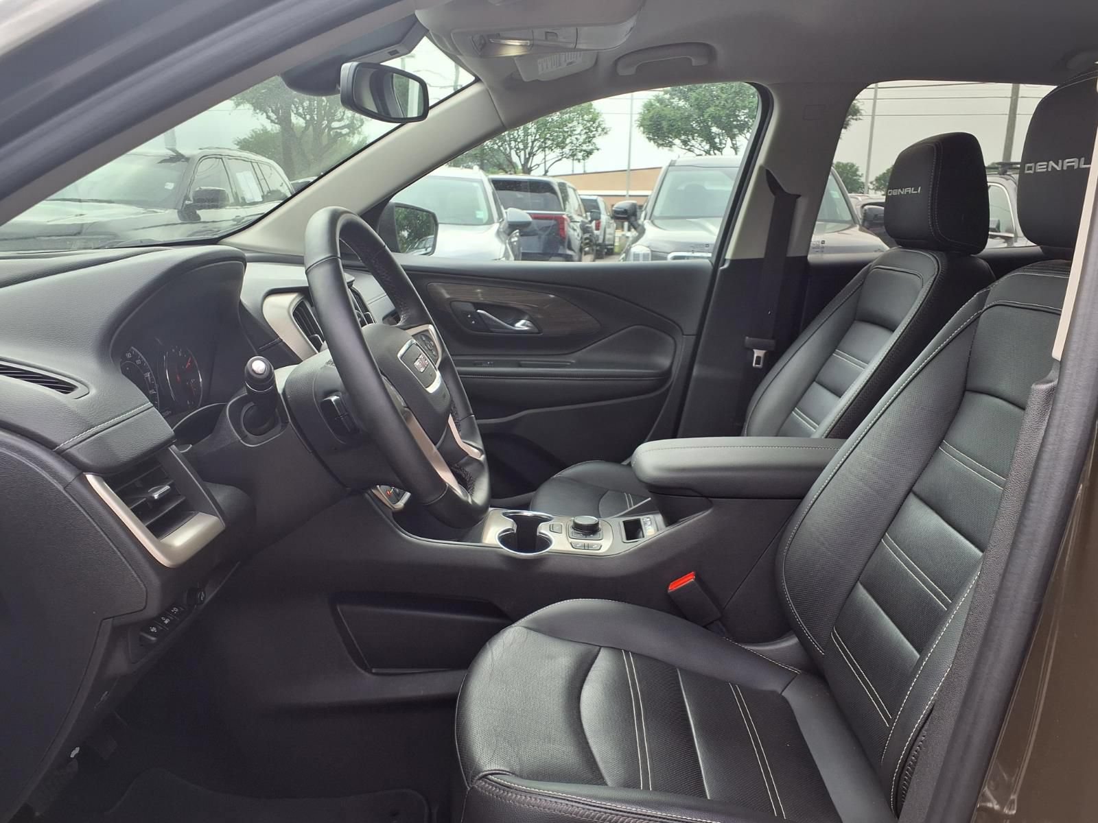 Used 2023 GMC Terrain Denali AWD/4WD image 17