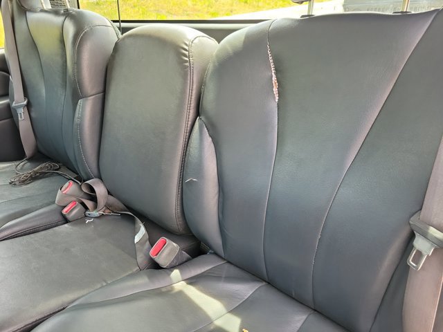 Used 2001 Chevrolet Silverado 1500 4x4 Regular Cab w/ Firm Ride Suspension Pkg image 12