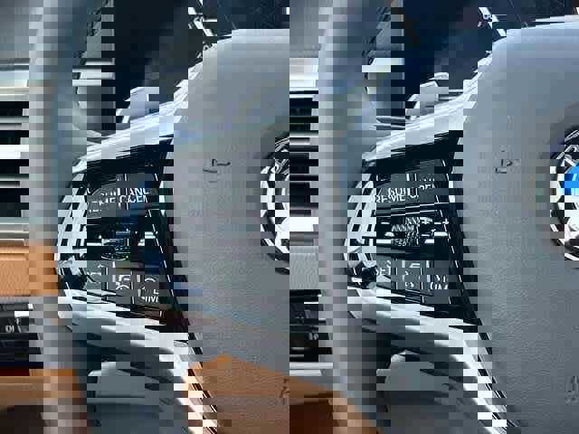 Used 2025 BMW 330i xDrive Sedan w/ Convenience Package image 55