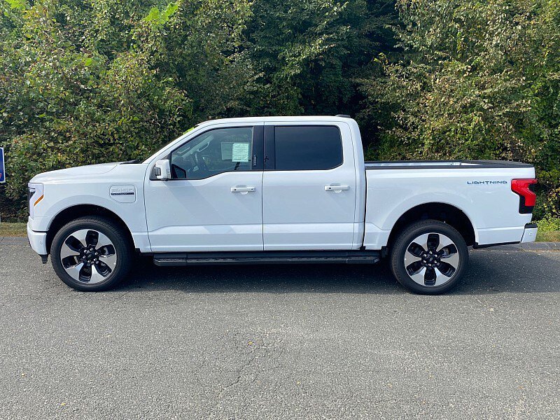 New 2023 Ford F150 Lightning Platinum AWD/4WD image 4