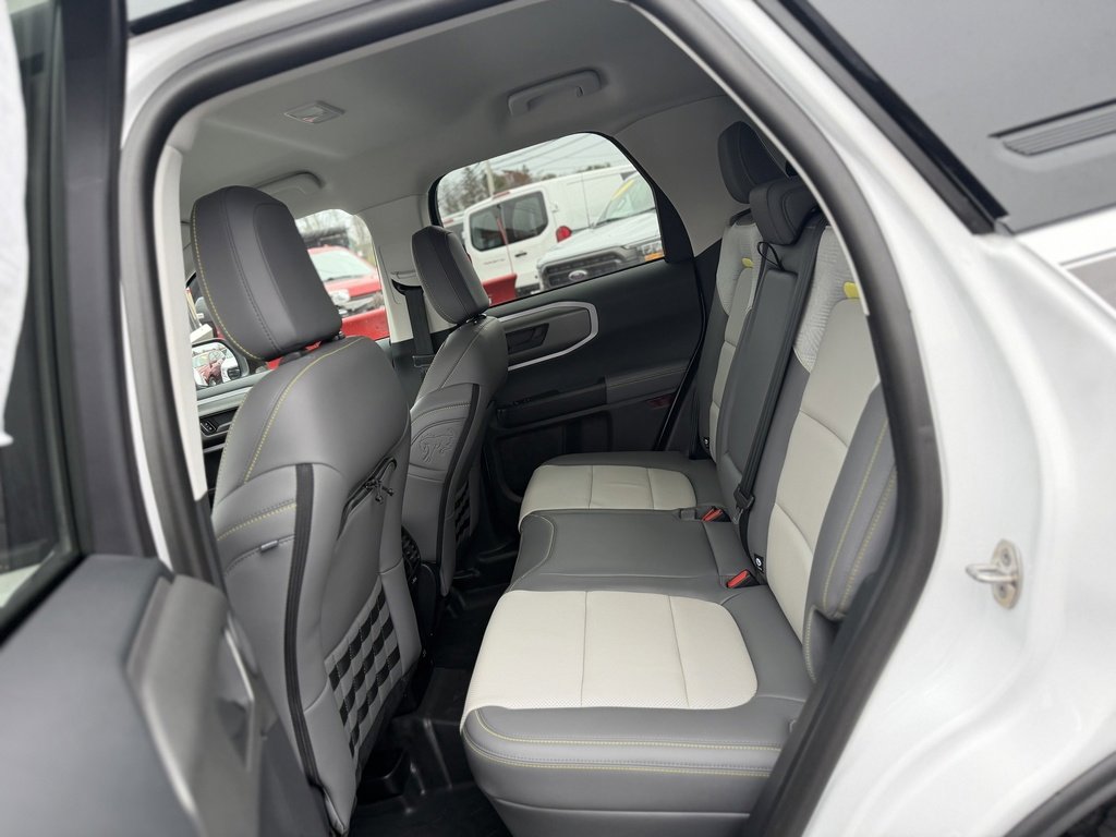 Used 2025 Ford Bronco Sport Badlands w/ Sasquatch Badlands Package image 11