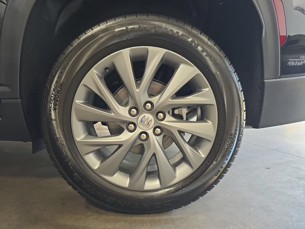 New 2026 Buick Enclave Preferred w/ LPO, Floor Liner Package AWD/4WD image 35