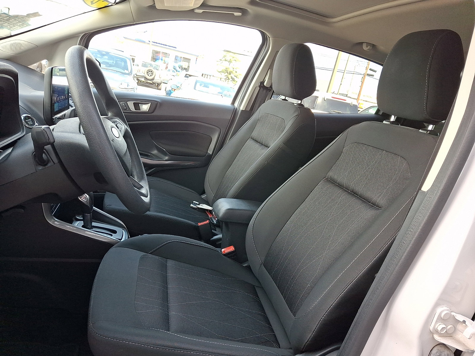 Certified 2022 Ford EcoSport SE image 15